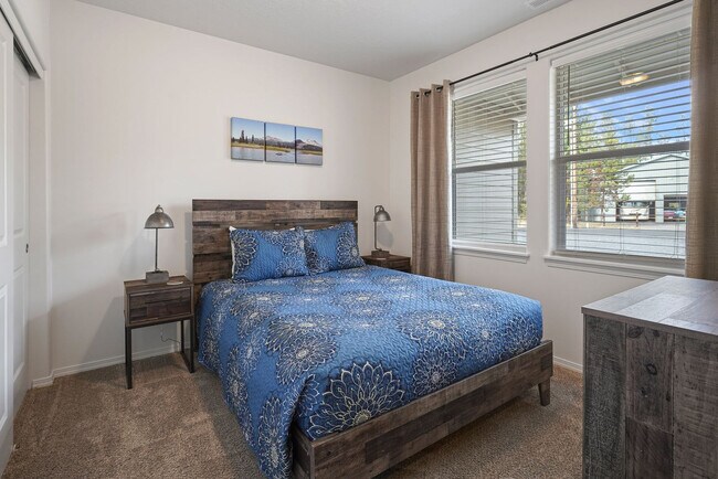 Building Photo - 17255 Avocet Dr