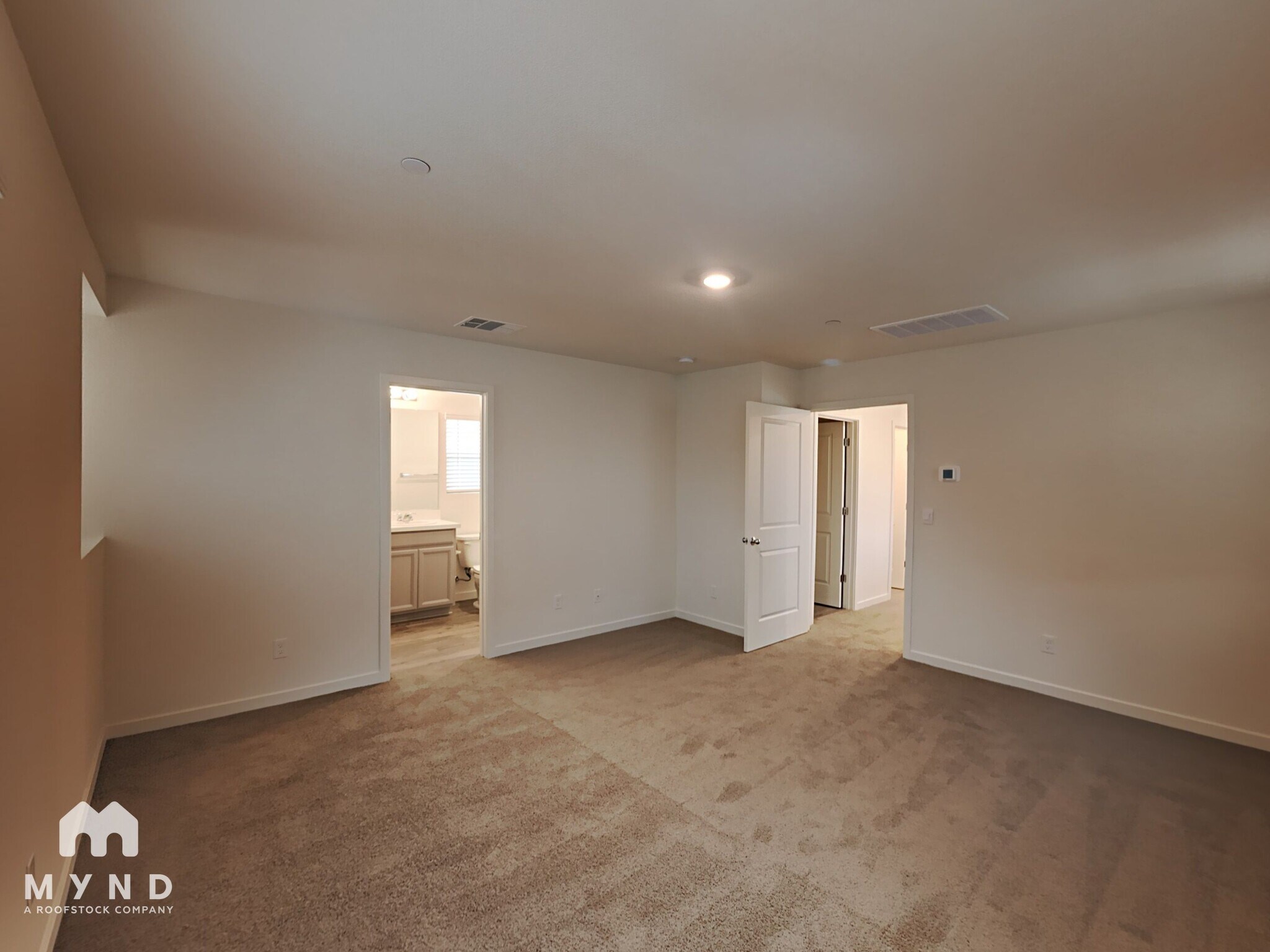 Building Photo - 3049 Pruett Dr