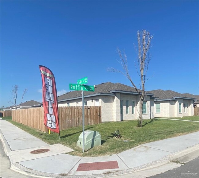 Primary Photo - 5908 Puffin Ave