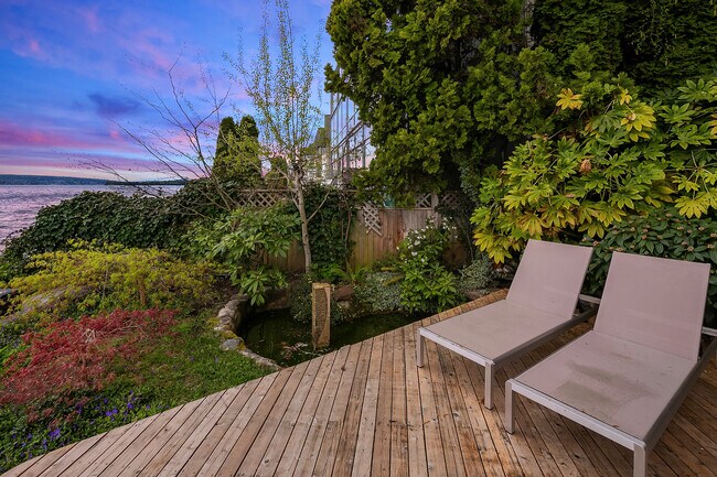 Building Photo - 10514 Riviera Pl NE