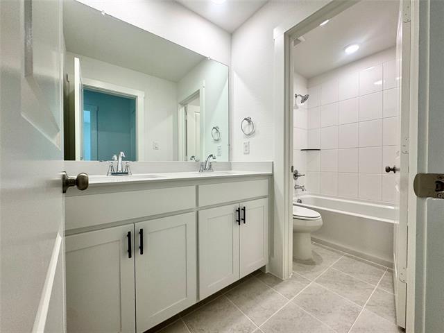 Building Photo - 304 Chestnut St