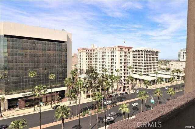 Building Photo - 488 E Ocean Blvd