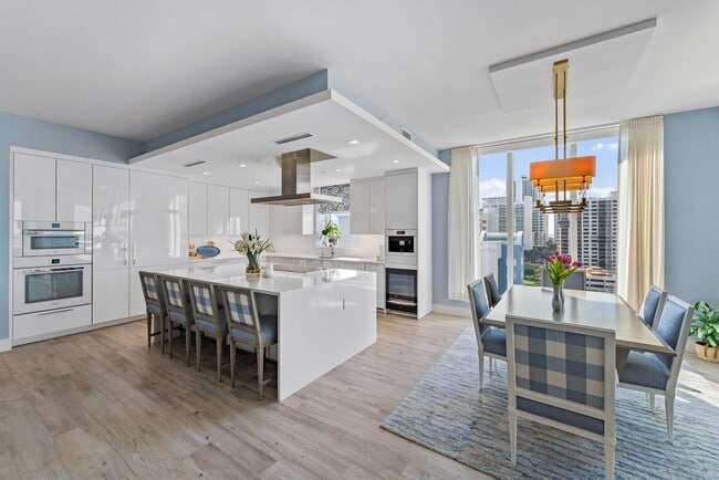 Building Photo - 3730 N Ocean Dr