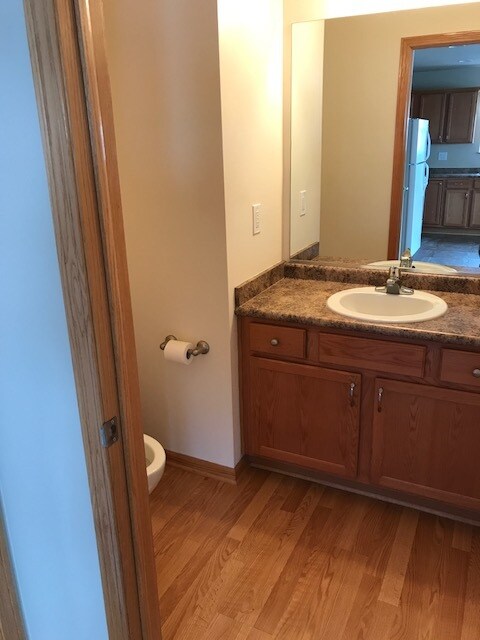 Building Photo - 3130 SW Arlan Ln