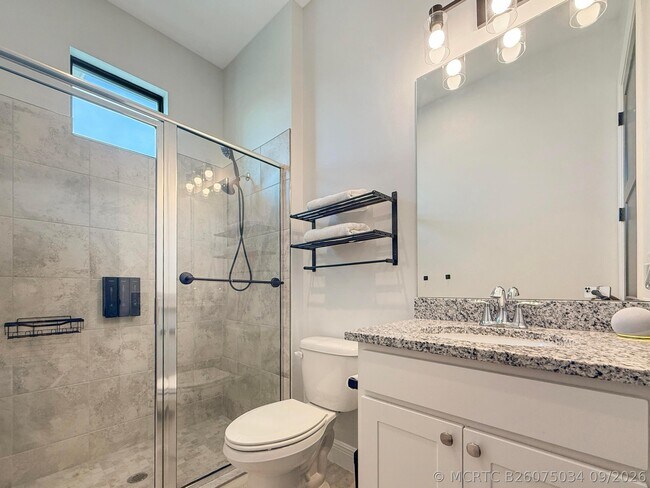 Building Photo - 9221 SW Esule Way