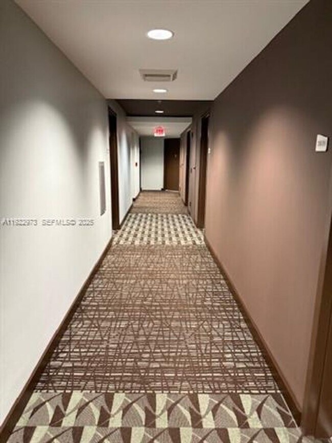 Building Photo - 60 SW 13th St