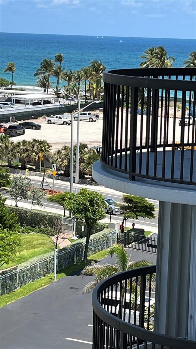 Building Photo - 1361 S Ocean Blvd