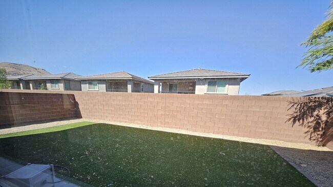 Building Photo - House for Rent in Summerlin Call or Text f...