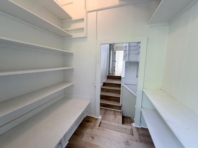 Building Photo - 3369 Paty Dr