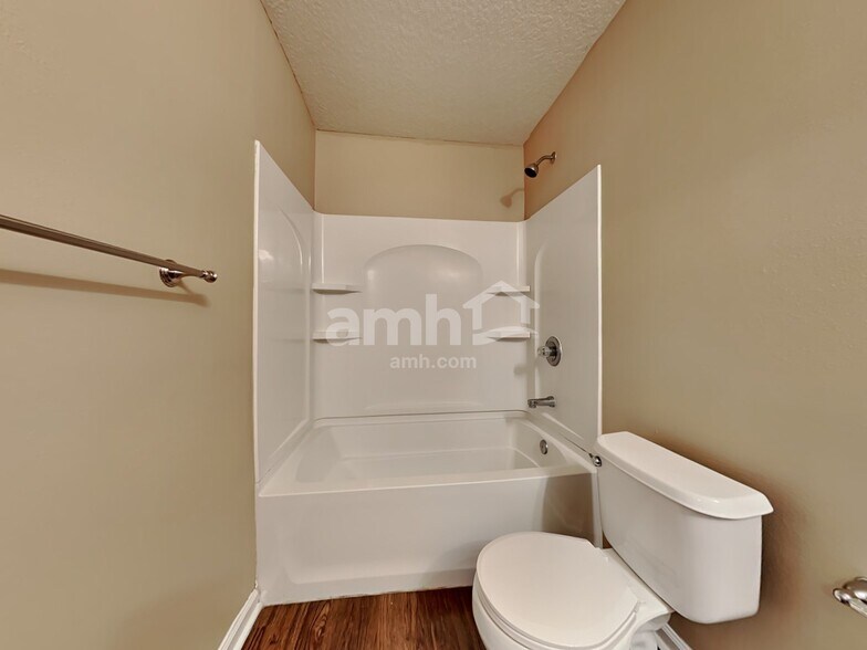 Building Photo - 12618 Wooded Bluff Ct