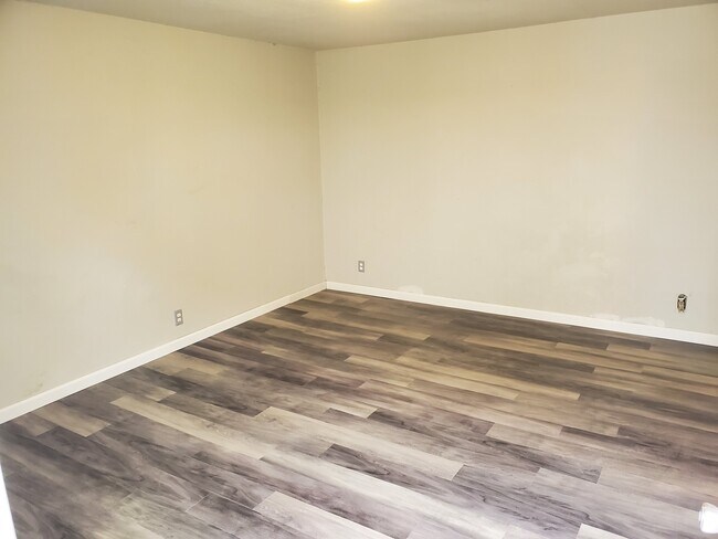 Building Photo - 505 Washington Ave