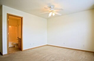 Building Photo - Hidden Lake Townhomes