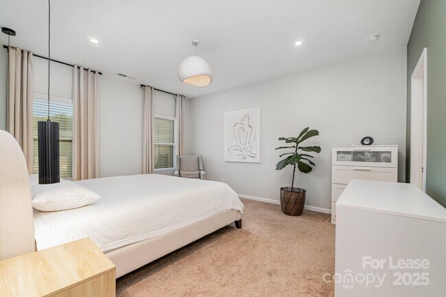 Building Photo - 3917 Bighorn Wy