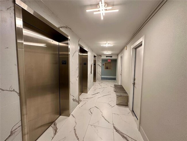 Building Photo - 1880 S Ocean Dr