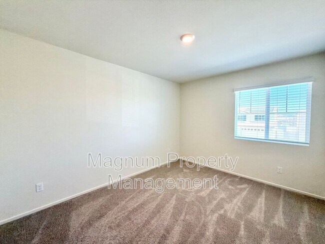 Building Photo - 31097 Water Beech Dr