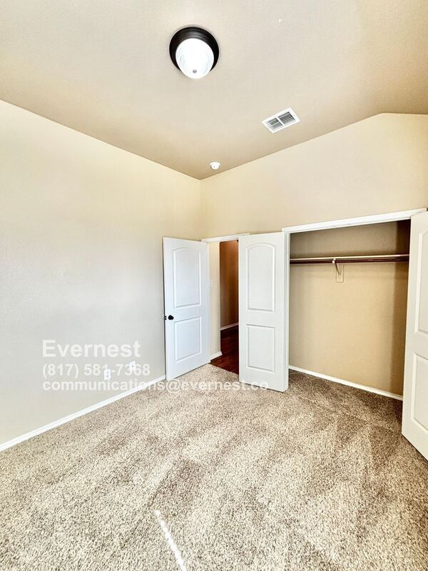 Building Photo - 1335 Piedmont Dr