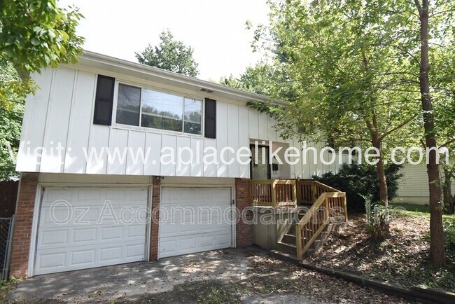 Building Photo - 5521 Perry Ln