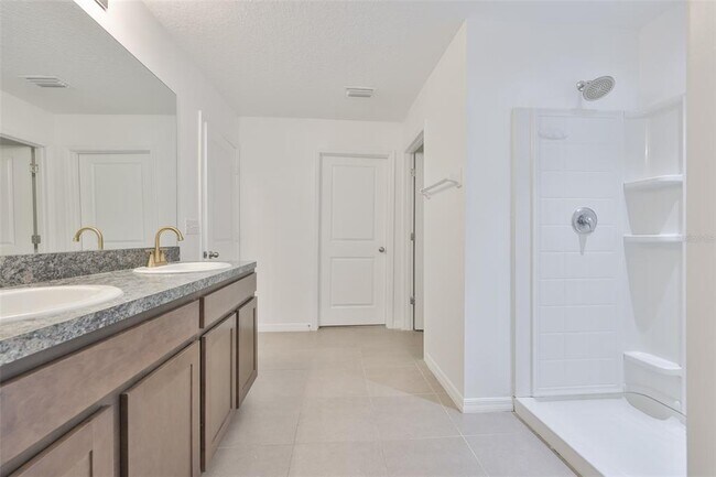 Building Photo - 5461 Magdalene Wy
