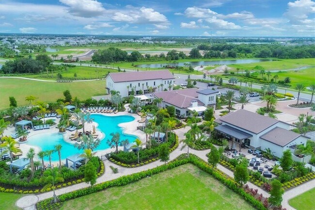 Building Photo - 3293 Hilltop Cir