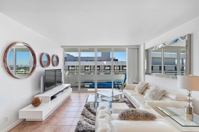 Building Photo - 8911 Collins Ave