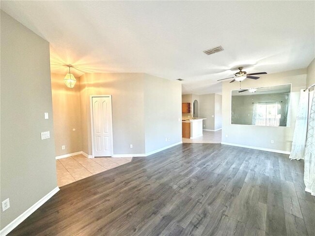 Building Photo - 1044 Longville Cir