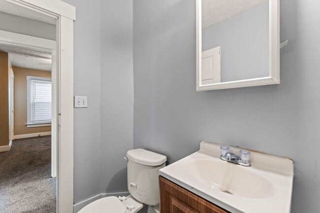 Building Photo - Charming 2 beds 2 Bath in Dayton!