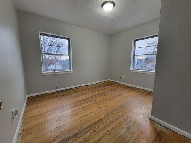 Building Photo - 1 bed apartment