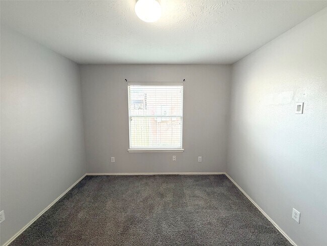 Building Photo - 2414 Alcove Foster Ct