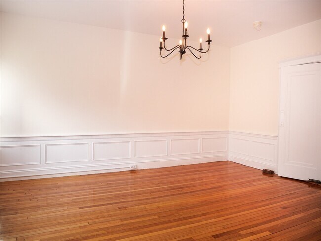 Building Photo - 223 St Paul St