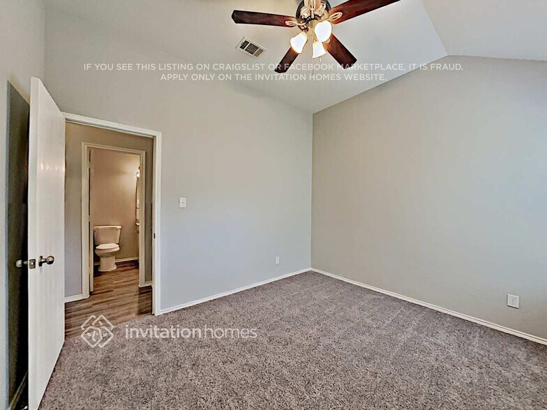 Building Photo - 7041 Meandering Creek Ln