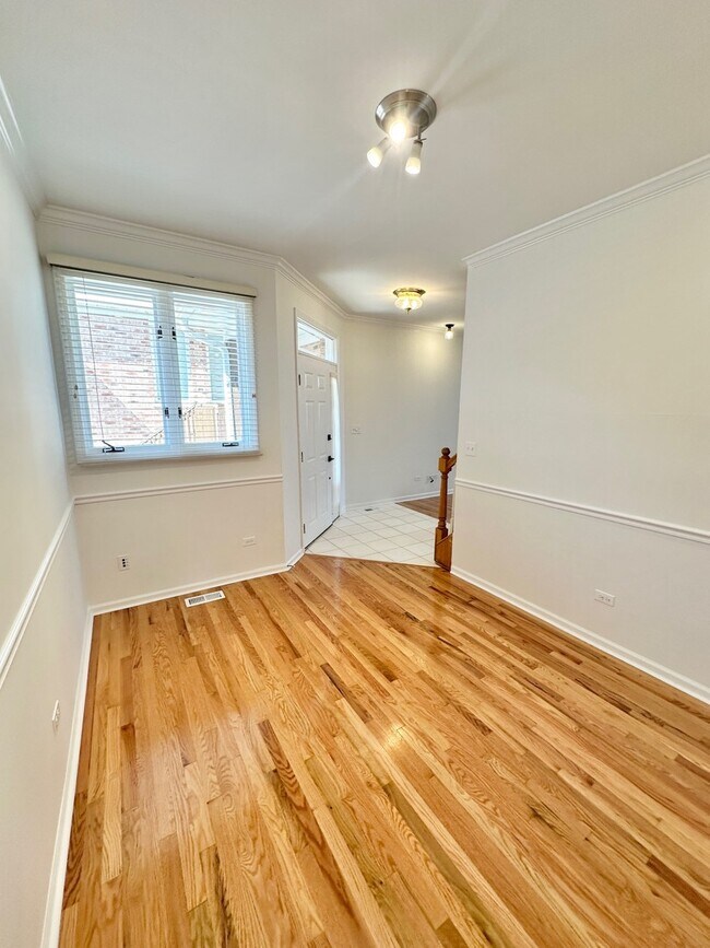 Building Photo - 224 Charlotte Pl