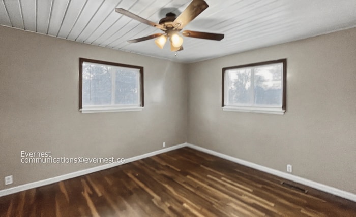 Building Photo - 129 Neal Dr