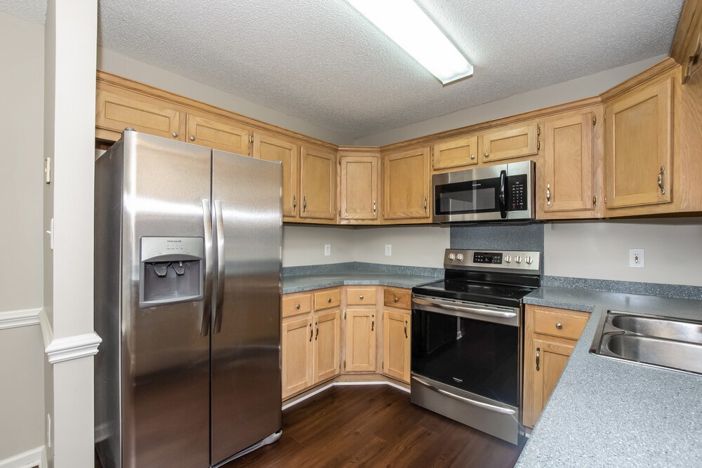 Building Photo - 544 Basswood Way