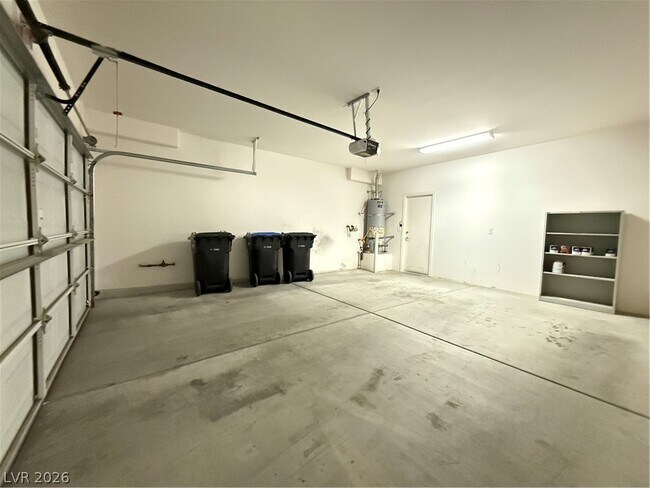 Building Photo - 2240 Shadow Canyon Dr