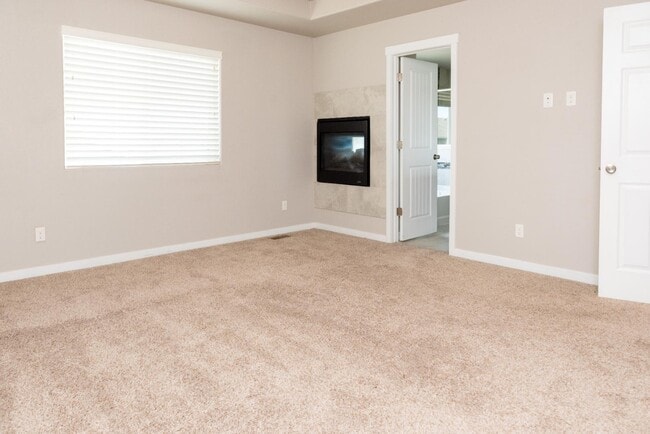 Building Photo - 7797 Wagonwood Pl