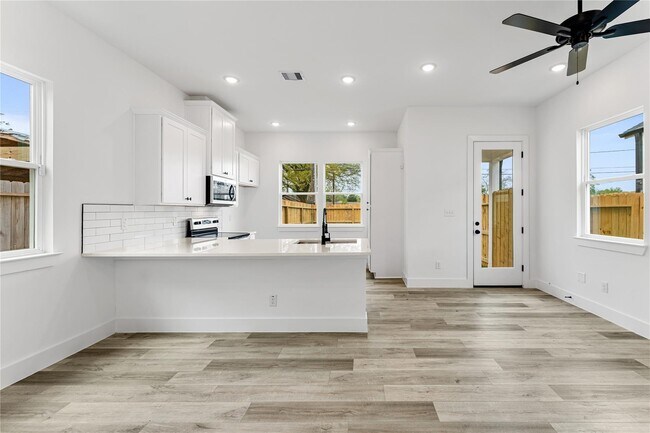 Building Photo - 8506 Wileyvale Rd