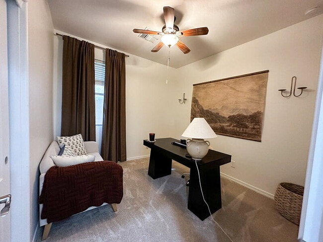 Building Photo - 41602 W Anne Ln