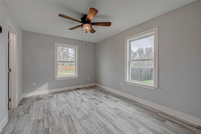 Building Photo - 2417 Avenue A