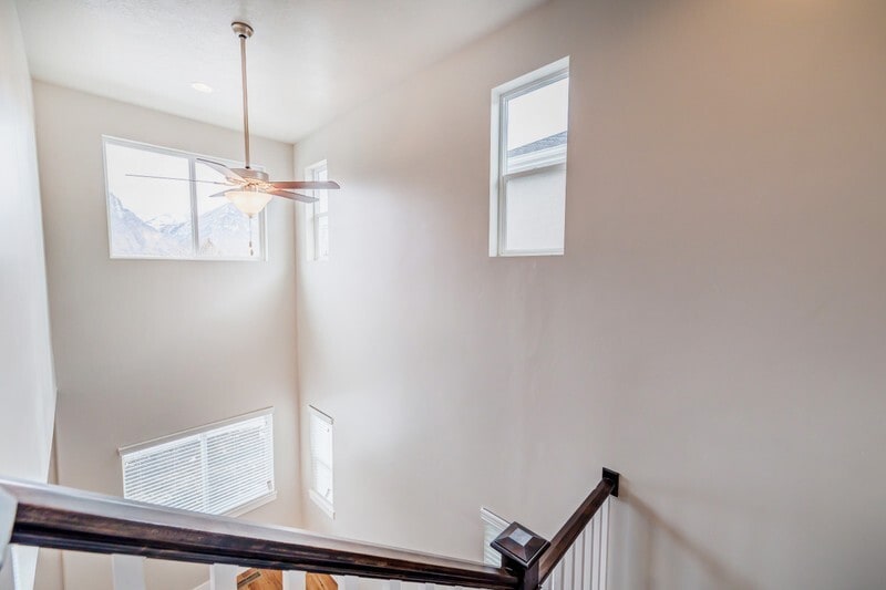 Building Photo - 1159 S 225 E