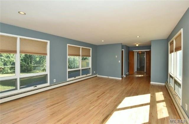Building Photo - 614 6th Ave W