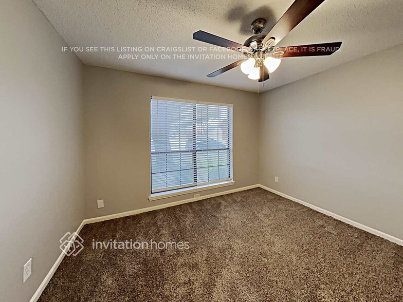 Building Photo - 2036 Pheasant Dr