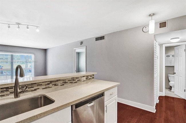 Building Photo - 7840 Camino Real