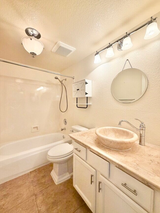 Building Photo - Spacious 5-Bedroom Rocklin Home with Private Backyard Oasis
