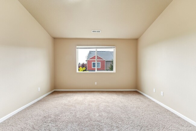 Building Photo - 2554 Carson Loop
