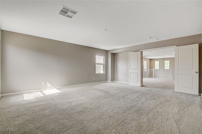 Building Photo - 6237 Fallsview Ct