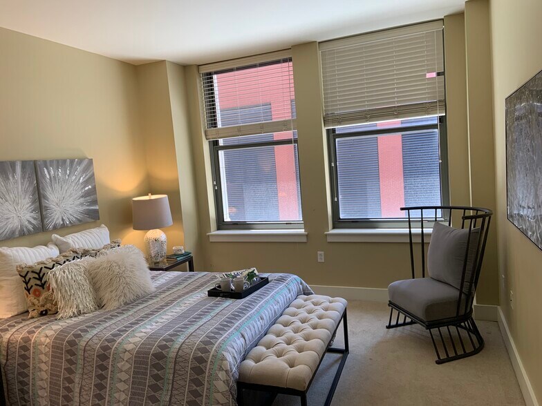 bedroom 1 - 314 N Broadway