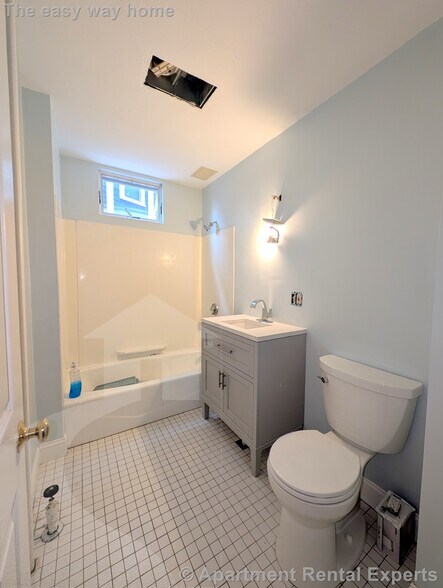 Building Photo - 79 Conwell Ave