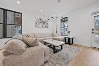 Building Photo - 994 N 6th St