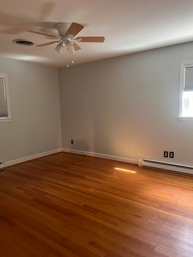 Building Photo - 3540 Kenwick Trail
