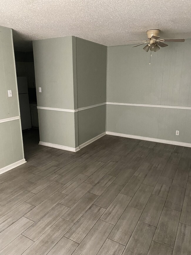 Interior Photo - 1006 North 4th Street